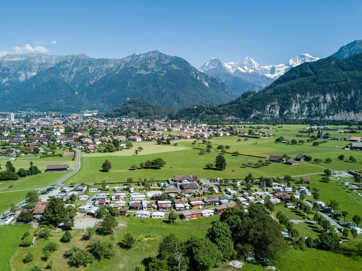 Camping Lazy Rancho - Eiger - Moench - Jungfrau - อินเทอร์ลาเคน ภายนอก รูปภาพ